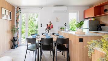 Chalet | Tempat makan