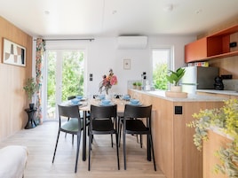 Chalet | Dining
