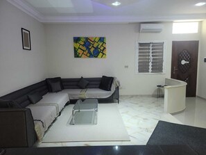 Living area - L'appart. (Zarzouna)