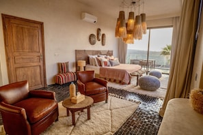 Habitación doble superior, vistas al jardín | Sistema de insonorización y wifi gratis