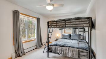 2 Schlafzimmer, Bügeleisen/Bügelbrett, Internetzugang, Bettwäsche