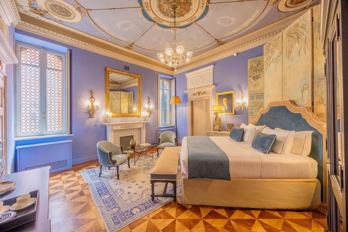 Premier Suite, 1 King Bed, Balcony | In-room safe, individually decorated, individually furnished