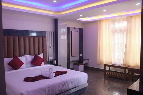 Seven Streams Hotel