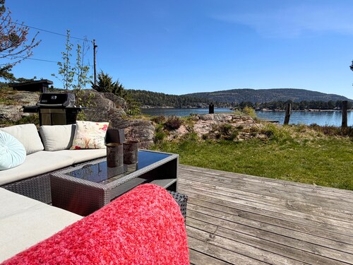 Seaside Summer House with Stunning Oslofjord Views - Private & Peaceful