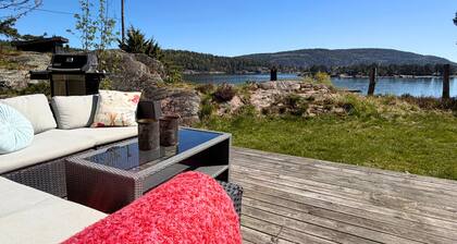 Seaside Summer House with Stunning Oslofjord Views - Private & Peaceful