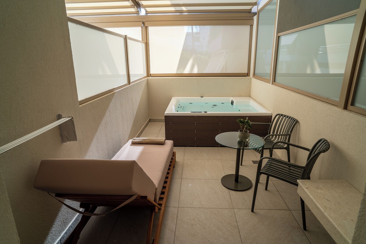 Terrace Jacuzzi Harvest | Terrace/patio