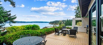 Greenbank Horizon Home | Water Views