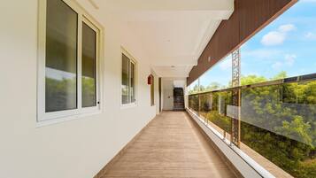 House | Terrace/patio