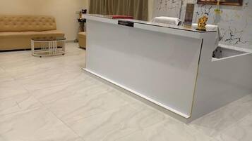 Rom – deluxe | Lobby