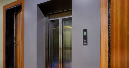 Collection O Deendyal Bus Terminal