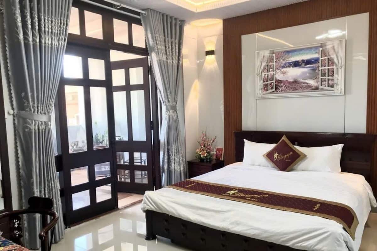 Luxury Studio Suite, River View