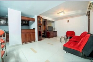 Estudio familiar, vistas a la ciudad | Zona de estar