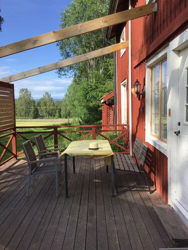 Farmhouse for 4 persons + 2 children. Close to nature, Järvsö and Ljusdal center.