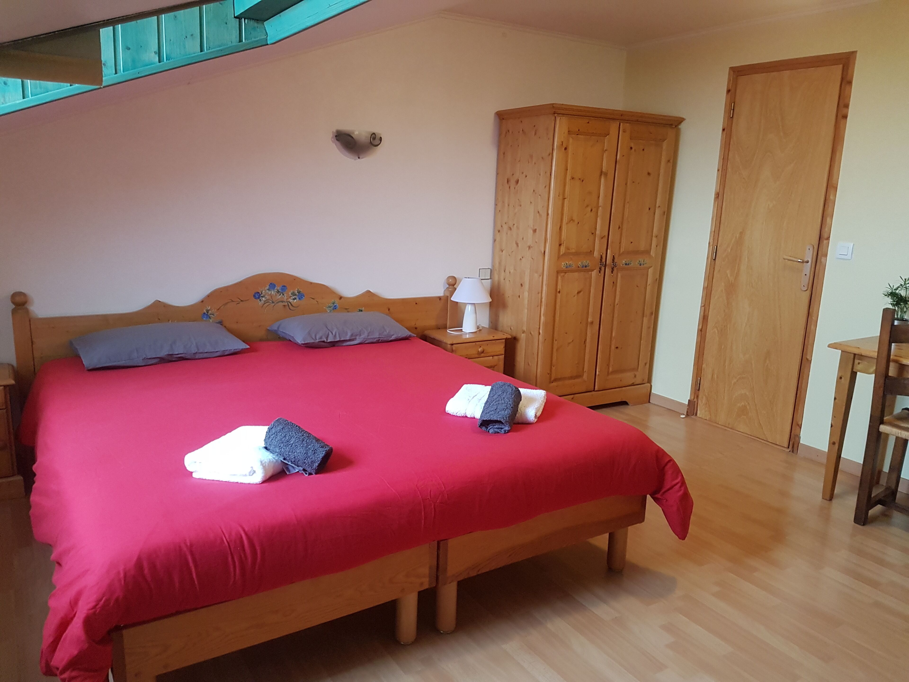 Classic Double or Twin Room, Mountain View | WiFi (free)