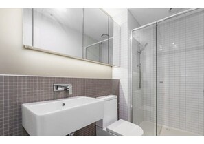 Bathroom - CBD 173m2 inluding Huge Private Terrace (Melbourne)