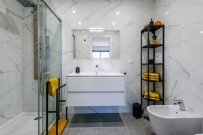 Apartment, 2 Bedrooms, Pool Access, Sea View | Bathroom - Penthouse Conceicao de Tavira (Tavira)