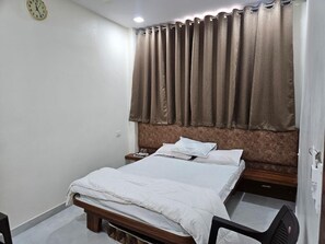 Room - Hotel Shree Sanwariya Inn (ujjain)