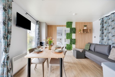 Cozy Caravan in Berlare for 6 people