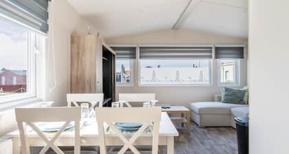 Mobile home with garden and terrace (4+2)