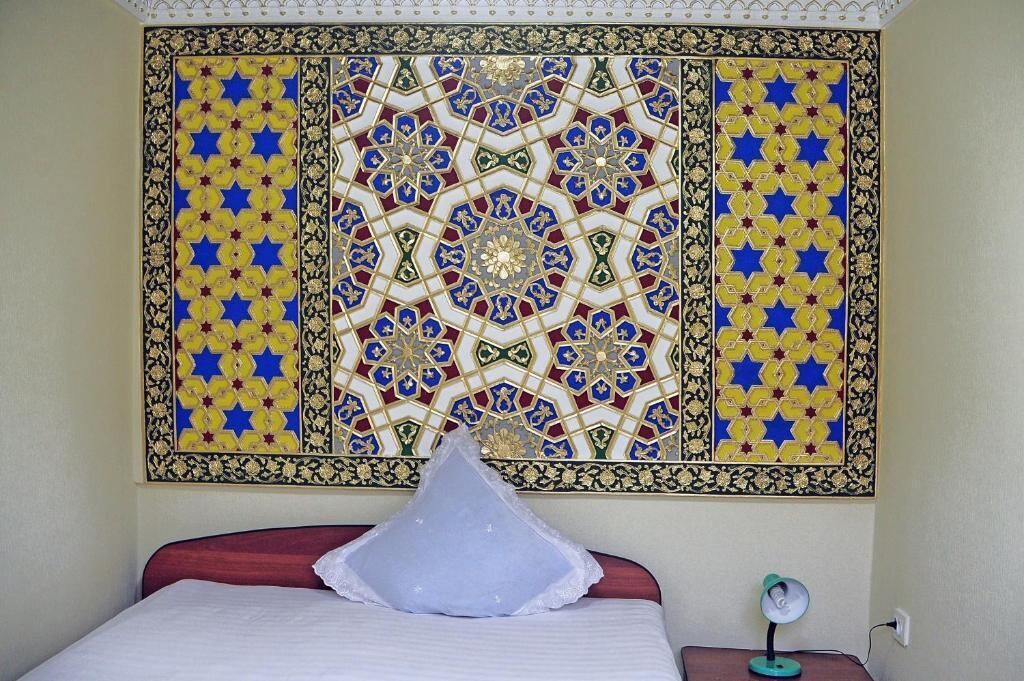 Chambre Simple, vue cour intérieure