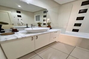 Towels, toilet paper - Cosy and warm apartment for 6 people (Sousse)