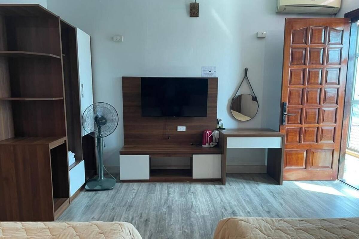 Klassieke studio, balkon, uitzicht op de stad