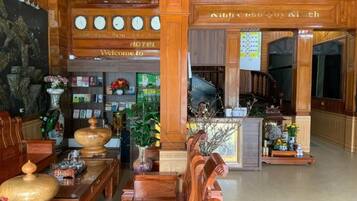 Classic Studio, Balcony, City View | Lobby