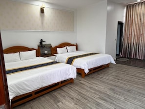 Klassieke studio, balkon, uitzicht op de stad