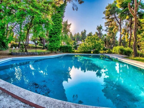 Boheme Villa by RentalsPro Services