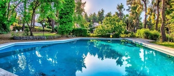 Boheme Villa by RentalsPro Services
