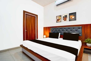 Room - Hotel O Greater Noida West Link Road (Noida)