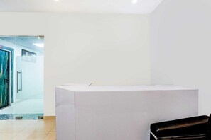 Lobby - Hotel O Greater Noida West Link Road (Noida)