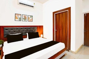 Room - Hotel O Greater Noida West Link Road (Noida)