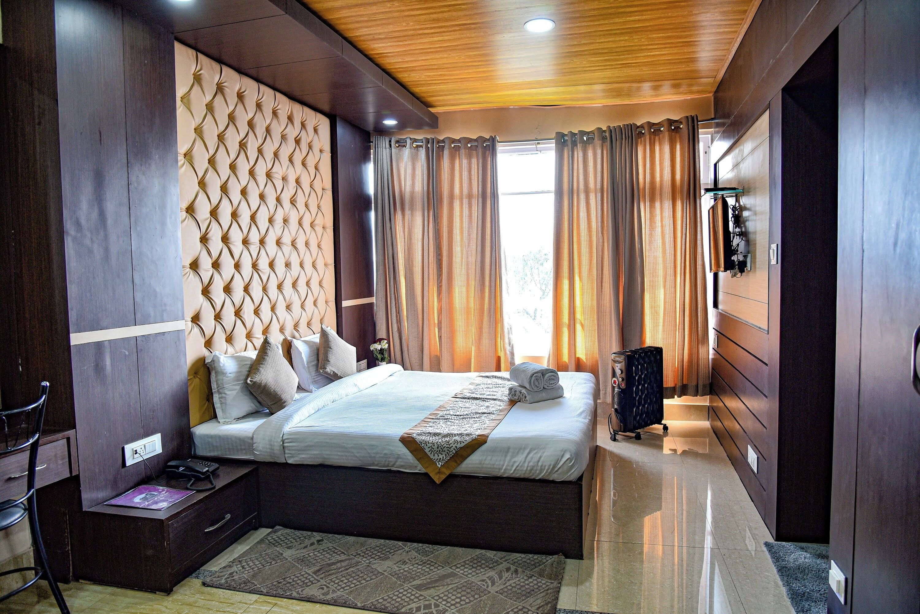 standard king-Annex building