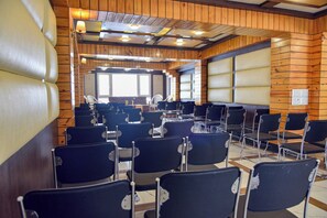 Business center - Anutri Hotels & Resorts  (Darjeeling)