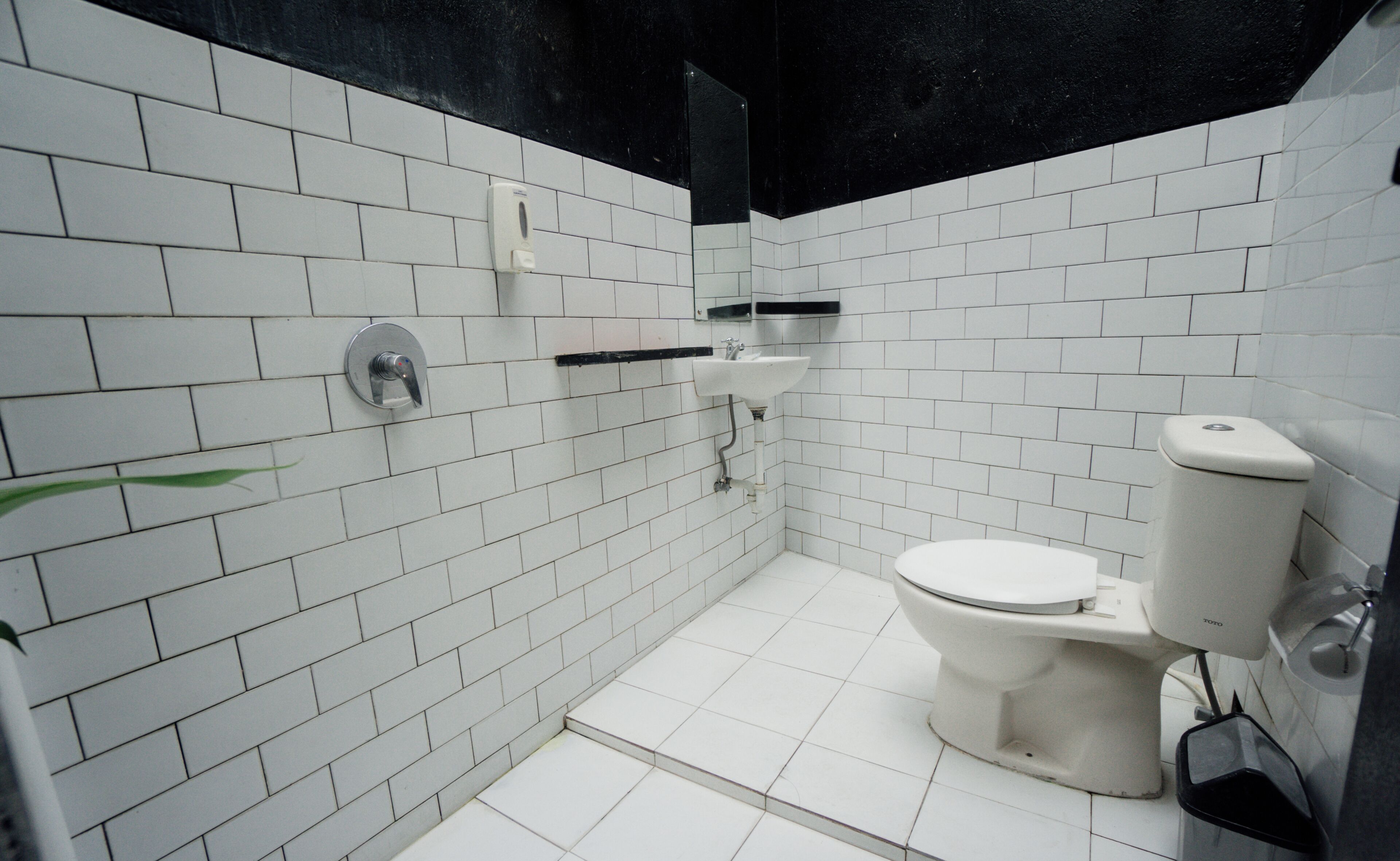 Deluxe Double Room, 1 Queen Bed, Non Smoking | Bathroom