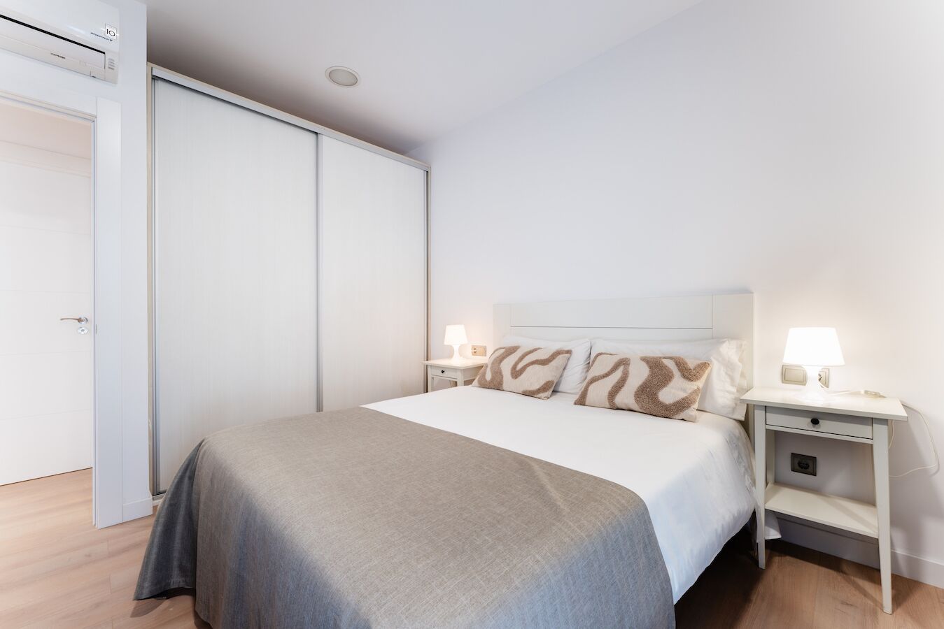 Deluxe Apartment, City View