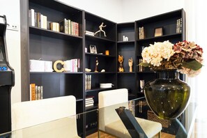 Superior-Apartment, Stadtblick | Innenbereich