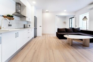 Deluxe Apartment | Living area - Infinium Zamora Suites y Apartamentos (Zamora)
