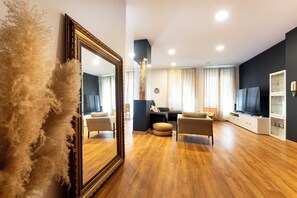 Superior Apartment, City View | Living area