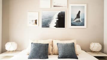 Double Room, Balcony, City View | Soundproofing, free WiFi