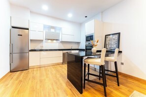 Superior Apartment, City View | Private kitchen
