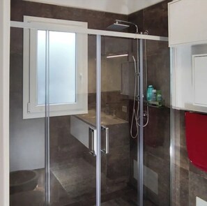 Bathroom - Villa Angi (Scurati)