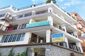 Exterior - Hotel Broadway Annexe Darjeeling (Darjeeling)