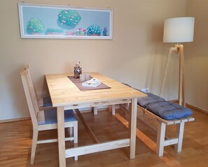 Dining - Fantastic vacation apartment Spiekeroog on the idyllic Elisenhof in Hagermarsch (Hagermarsch)