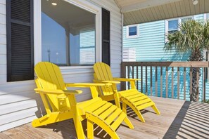 Property grounds - Adrenalinn by Brunswick Vacation Rentals: Oceanfront 4BR House w/ 2-Story Gazebo (Ocean Isle Beach)