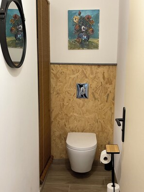 Bathroom - Vrbo Property (Collioure)