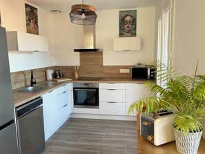 Private kitchen - Collioure Sea view Terrace Garage Private garden Walking distance 4 pers. (Collioure)