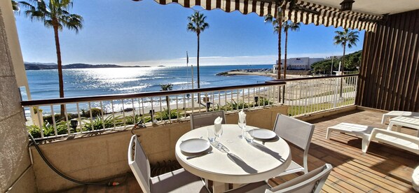 Unclassified image, 1 of 21, button - Vrbo Property (Bandol)