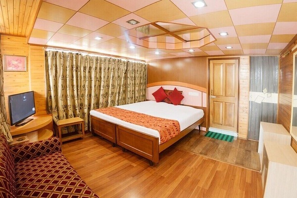 Bộ đồ giường kháng dị ứng, bàn, phòng cách âm